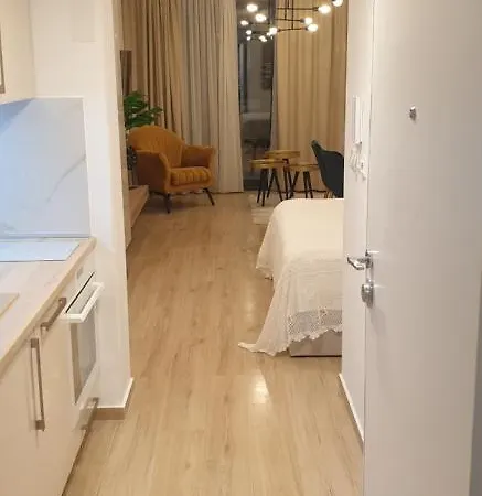 Golden - Private Parking *