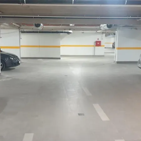 Golden - Private Parking 公寓 *